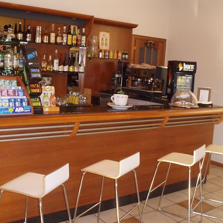 Hotel Firenze Saronno Extérieur photo